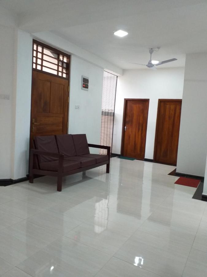 Ferienwohnung Mangohut Joy Anuradhapura Exterior foto
