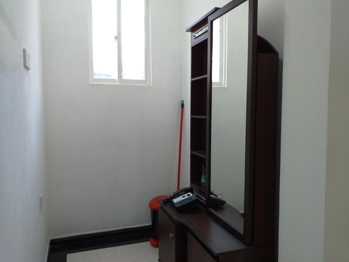 Ferienwohnung Mangohut Joy Anuradhapura Exterior foto